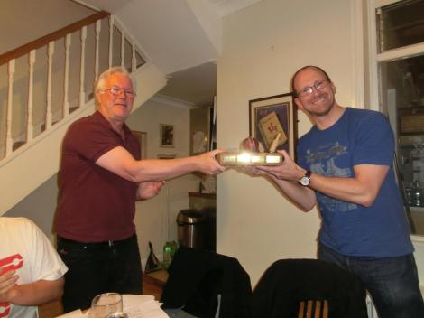 agm2014-bowling-trophy-rob